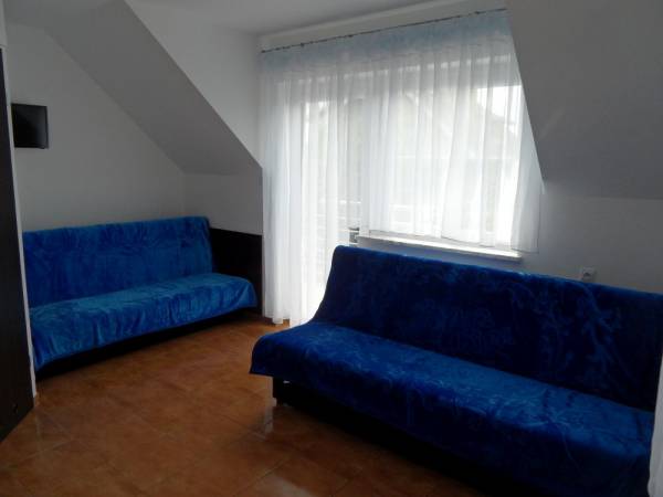 (3) pokój 4 osobowy