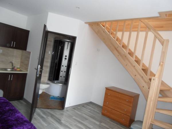 (2) pokój 6 osobowy 