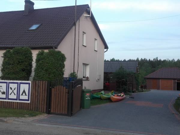 Dom z pokojami gościnnymi