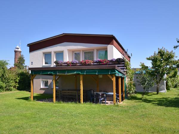 Budynek mieszkalny, w którym znajduje się apartament 5-osobowy