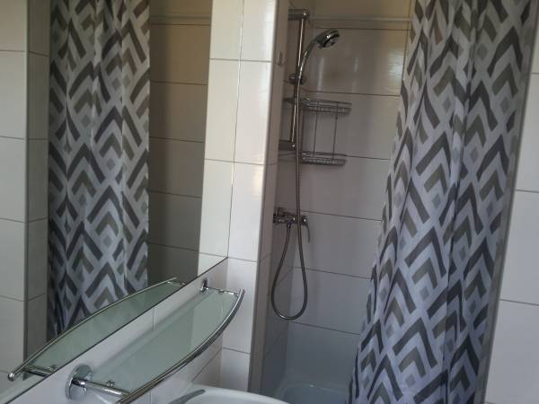 Łazienka Pokoju 2-, 3-, 4- osobowego