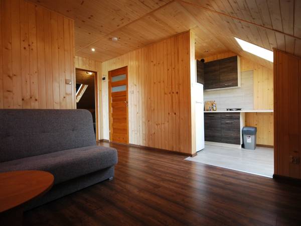 Salon w mieszkaniu na piętrze