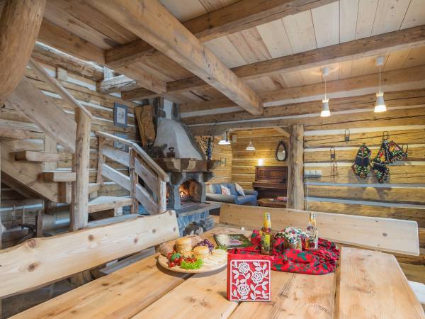 Jadalnia w domku góralskim