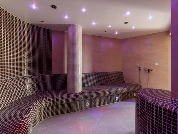 Hotel Sanvit Lake Resort & Spa