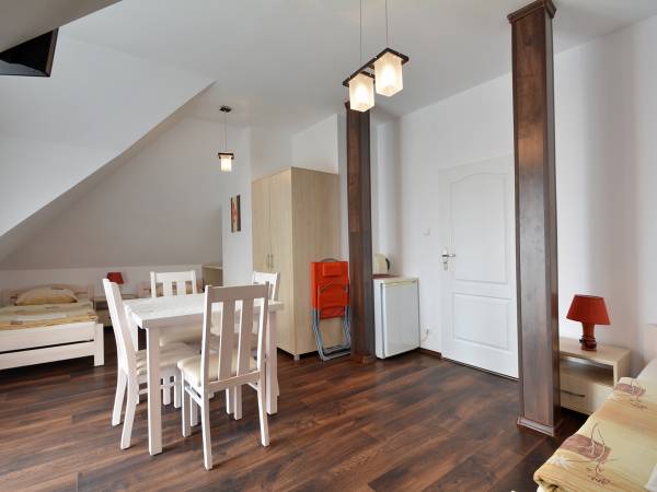 Pokój 3 os. z balkonem