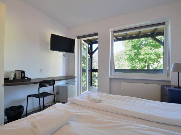 32 calowy telewizor LCD