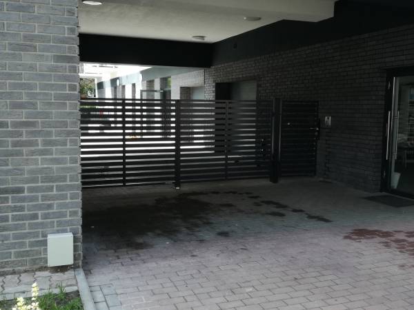 Teren zamknięty , monitorowany 