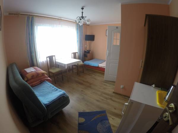 pokój 3-osobowy na piętrz z widokiem na Zalew Wiślany