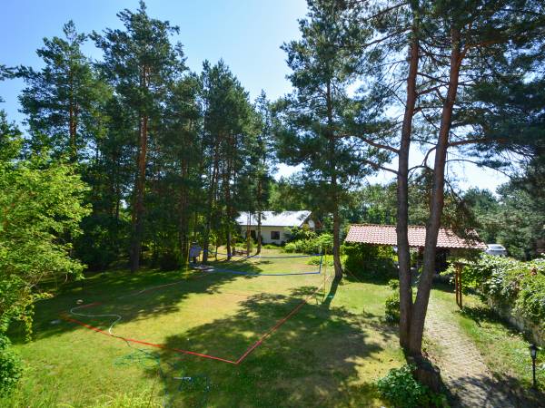 Posesja (Wiata z grillem i kominkiem)