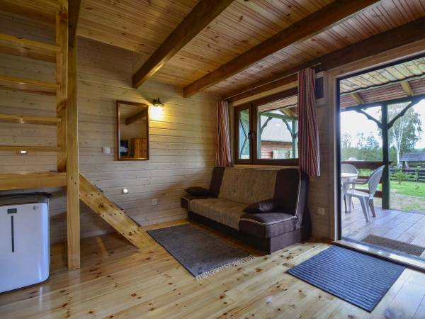 domek przy zagrodzie