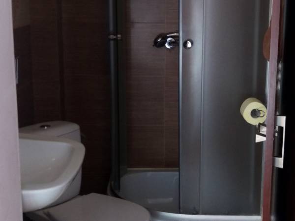 Pokój 6 (łazienka)