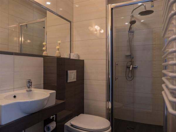 Łazienka, pokój nr 8