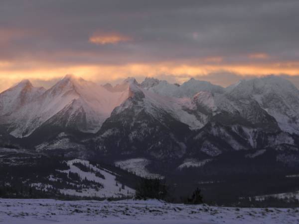 wieczór nad Tatrami-widok z okolicy domu