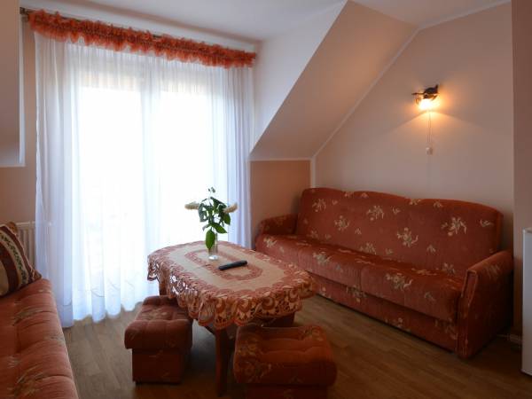 Pokoje i Domki Bursztyn