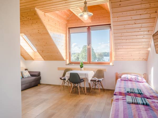 Pokoje nad jeziorem Charzykowy