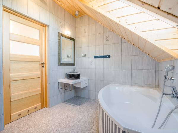 Pokoje nad jeziorem Charzykowy