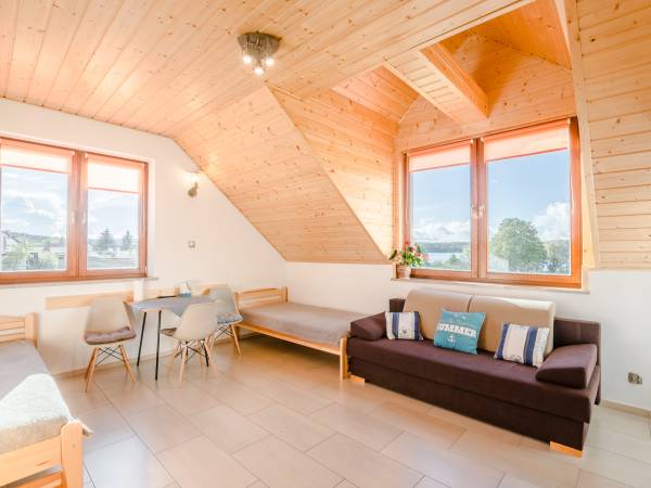 Pokoje nad jeziorem Charzykowy