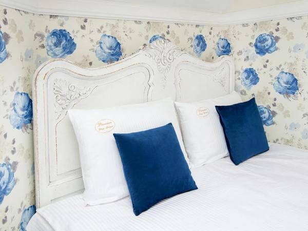 PREMIUM Bed & Breakfast