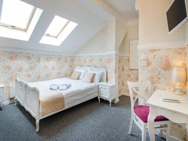 PREMIUM Bed & Breakfast