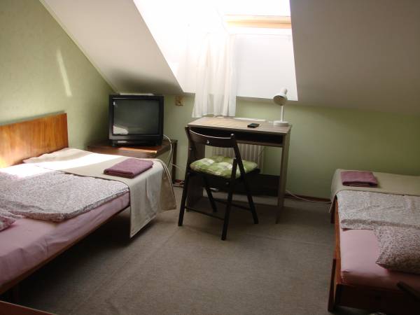 pokój 2 osobowy z umywalką