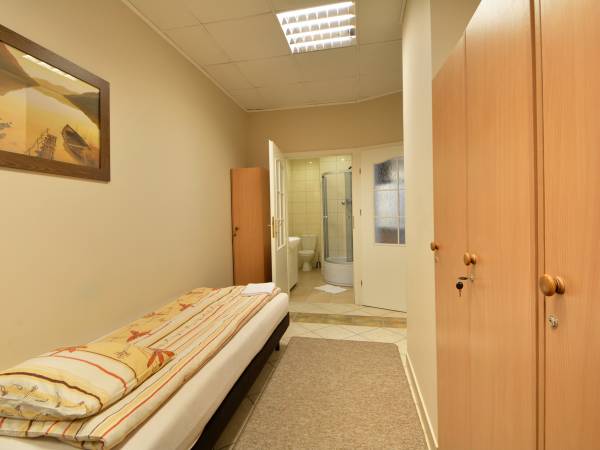 Pokój 4-osobowy z łazienką