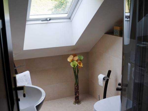 Łazienka pokój dwuosobowy.