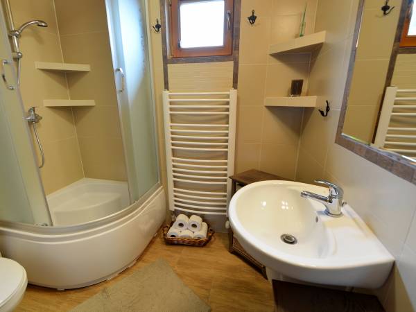 Chaty Wichrowe Wzgórze