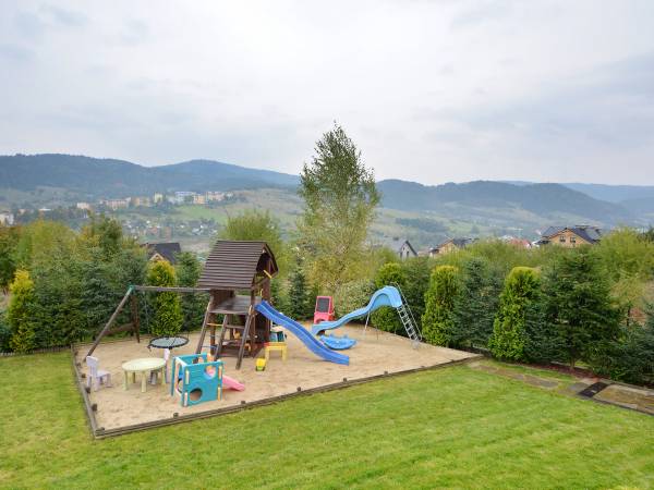 Chaty Wichrowe Wzgórze