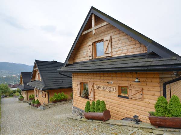 Chaty Wichrowe Wzgórze