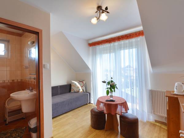 Pokoje i Domki Bursztyn