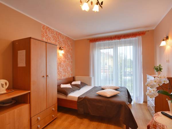 Pokoje i Domki Bursztyn