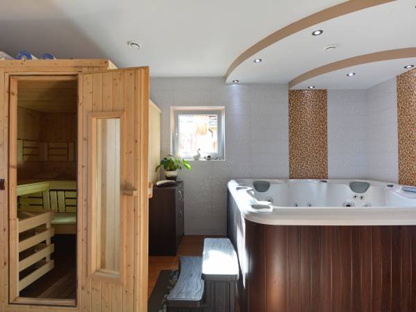 Pokoje i Domki Bursztyn