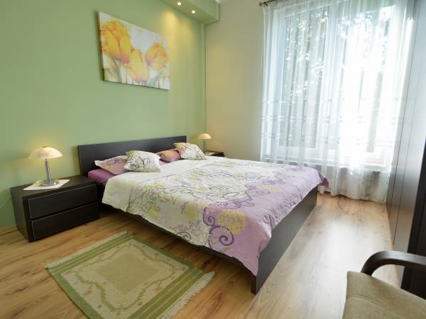 pokój zielony, łóżko małżeńskie