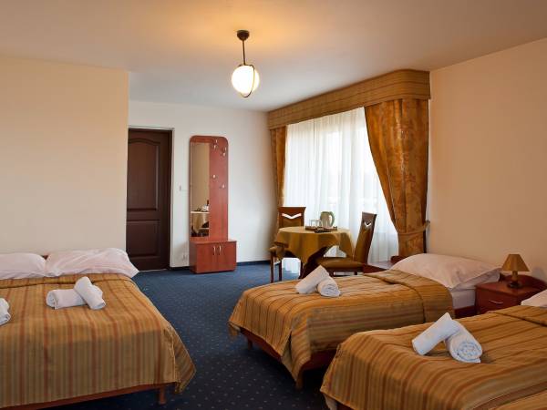 pokój pięcioosobowy