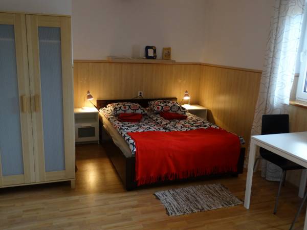 pokój nr 2 /3-4 os./z wyjściem na ganek