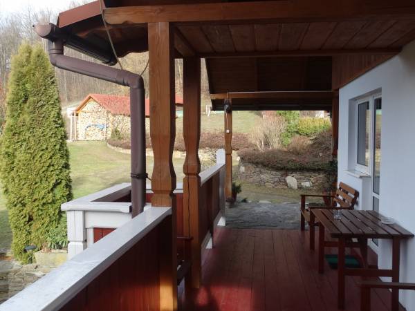 ganek przy pokojach 1 i 2