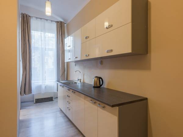 Hostel 70s and Apartmenty Queen