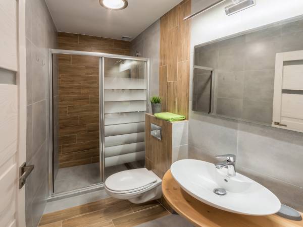 Pokój 2.3-osobowy z dodatkowym łóżkiem.