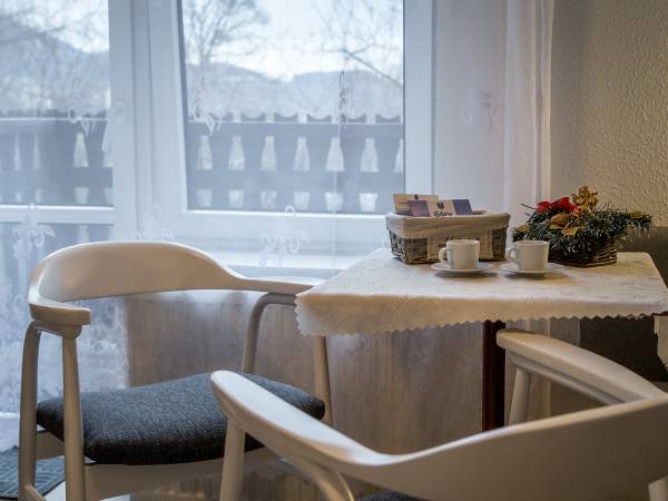 Pokój 2,3-osobowy z dodatkową sofą.