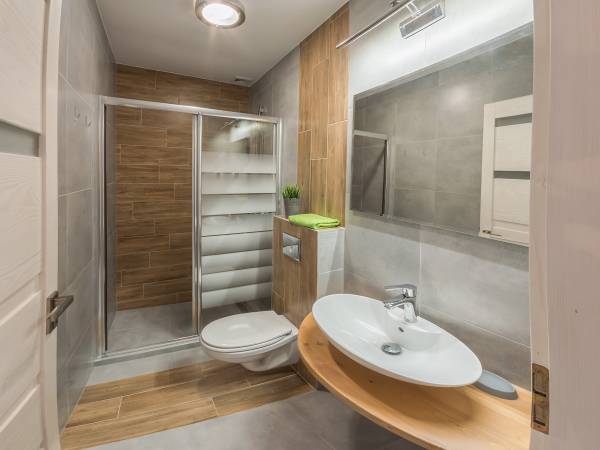 Pokój 2.3-osobowy z dodatkowym łóżkiem.