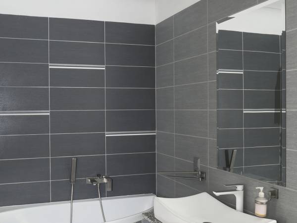 Łazienka przy niebieskim pokoju