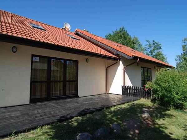 Rowy – domki letniskowe (otoczenie) duży taras