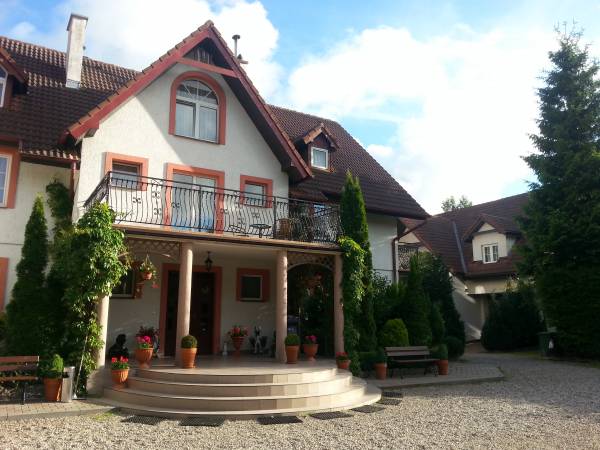 Dom Gościnny Pod Dębem