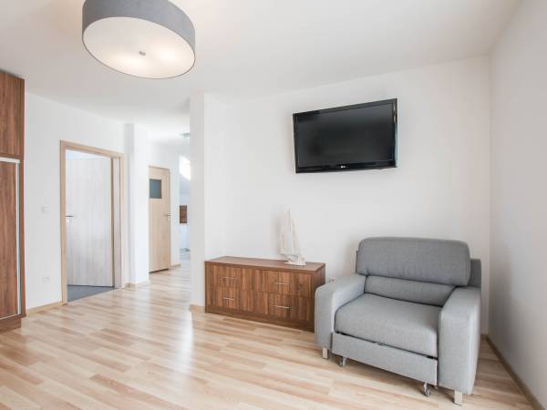 Apart. 45m2 III piętro