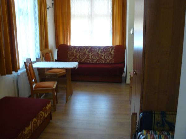 Pokój 4 osobowy typu studio