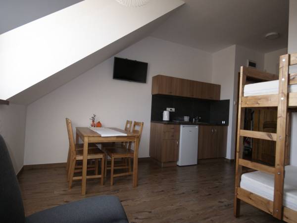 Pokój czteroosobowy piętro