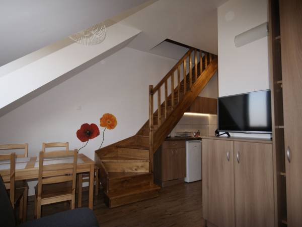 Apartament dwupoziomowy piętro