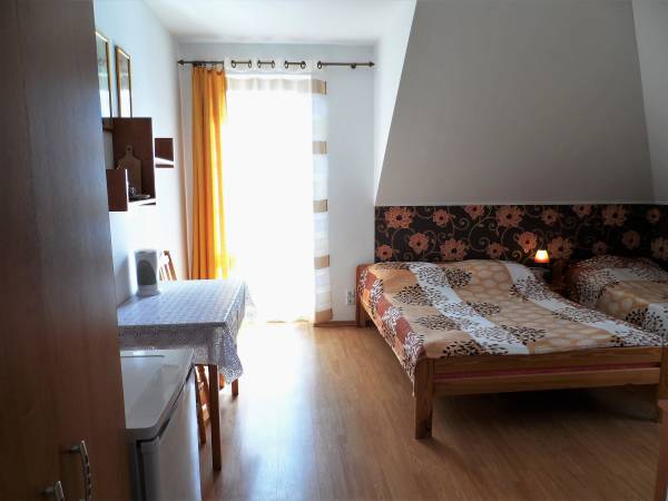 Pok.2/3 osob.z łazienką i balkonem