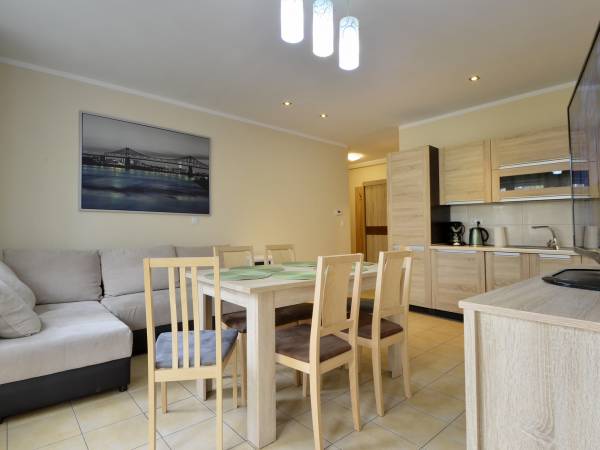 Apartament z widokiem na las