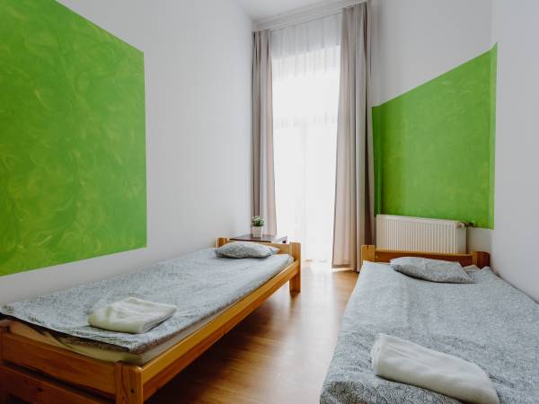 pokój 2-osobowy z łazienką dzieloną